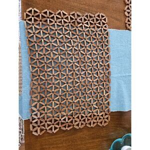 Set of 4 Wooden Daisy Placemats – MCM 70s